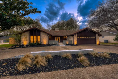 $725,000 | 2209 Baltusrol Drive, Austin, TX 78747