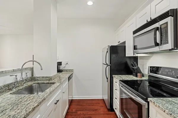 $500,000 | 1811 Chestnut Street, Unit 707, Philadelphia, PA 19103