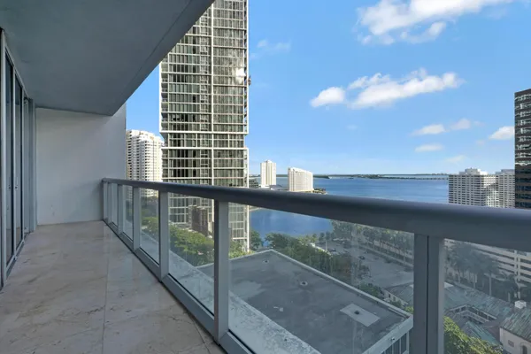 $875,000 | 485 Brickell Avenue, Unit 1909, Miami, FL 33131