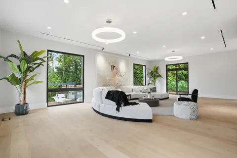 $5,295,000 | 1124 Savile Lane, McLean, VA 22101