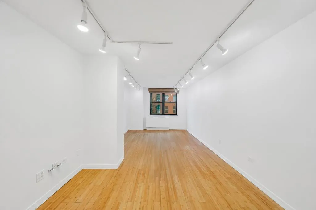 $4,400 | 222 West 14th Street, Unit 3L | West Village