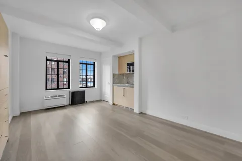 $335,000 | 25 Tudor City Place, Unit 1103 | Murray Hill