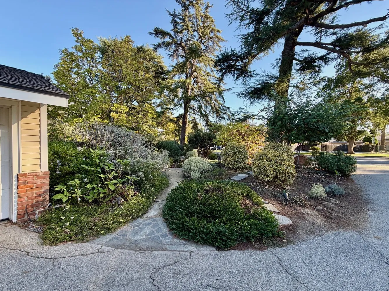 $1,625,000 | 13957 Chandler Boulevard, Sherman Oaks, CA 91401