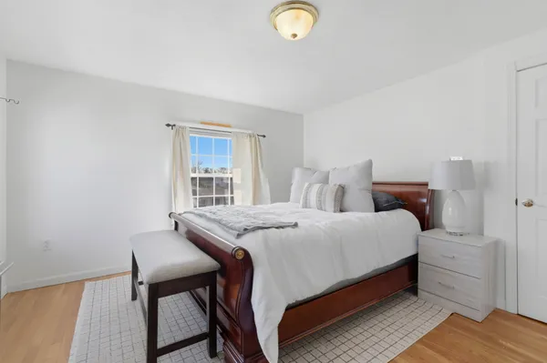 Contact Agent | 9 Poplar Road, Quincy, MA 02169