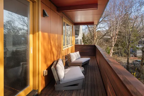 $4,000,000 | 10 Newell Street, Cambridge, MA 02140