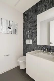 $4,850,000 | 121 East 22nd Street, Unit N1702 | Gramercy