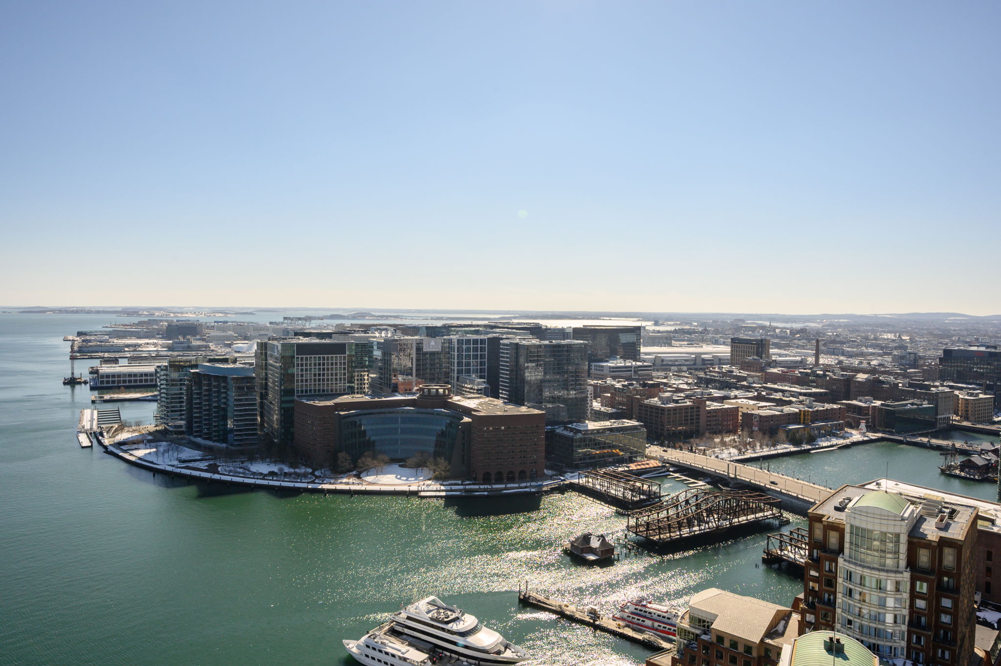 65 East India Row, Unit 38 F/G Boston, MA 02110 - Photo 23 of 32 a view of a lake with a city
