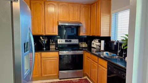 $458,500 | 1749 Las Raposas Court, Santa Rosa, CA 95409