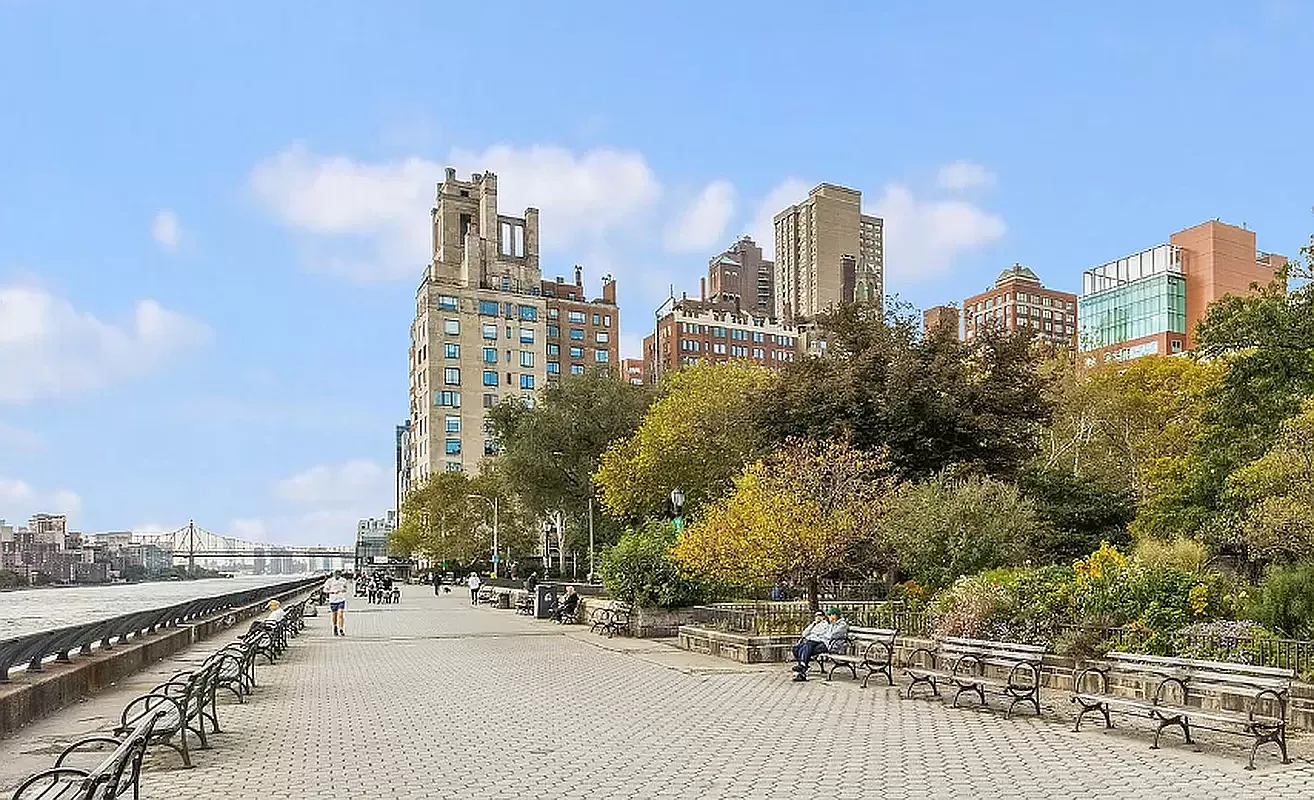 1582 York Avenue, Unit 2C Manhattan, NY 10028 - Photo 9 of 12 a view of a city with tall buildings