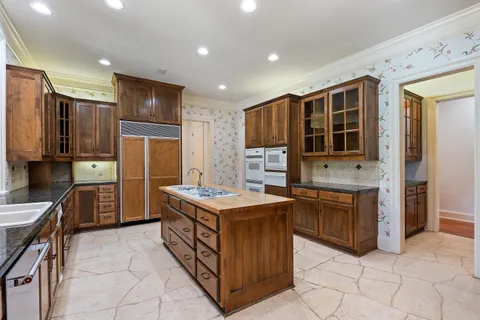 $4,250,000 | 602 Las Lomas Drive, West Lake Hills, TX 78746