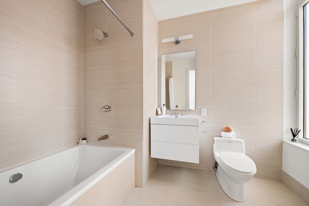 305 East 85th Street, Unit PHC Manhattan, NY 10028 - Photo 17 of 27