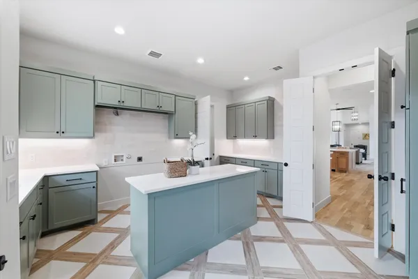 $2,000,000 | 972 San Jacinto Drive, Aledo, TX 76008
