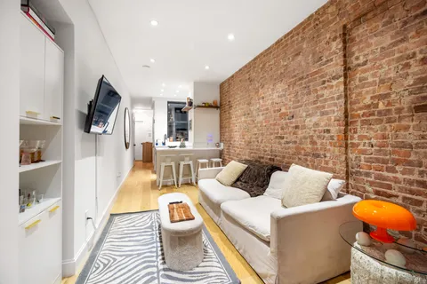 a view of a black and white wall