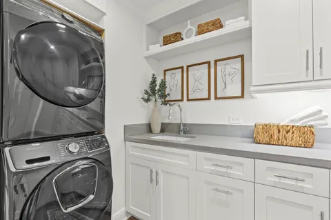 $3,695,000 | 3542 Stoner Avenue, Los Angeles, CA 90066