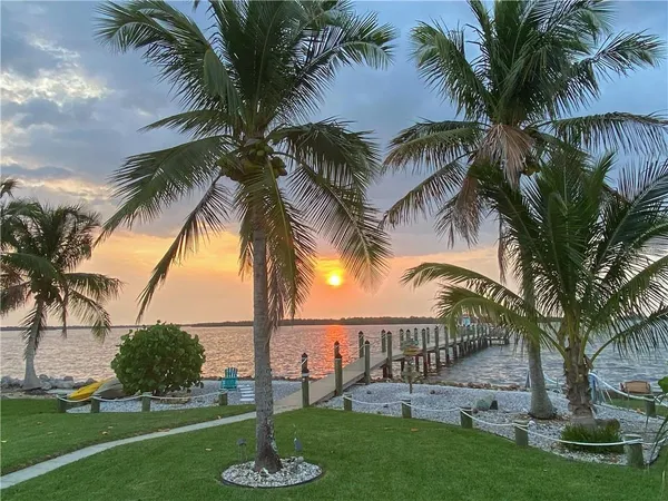 $1,799,990 | 3 Michiana Place, Terra Ceia, FL 34250
