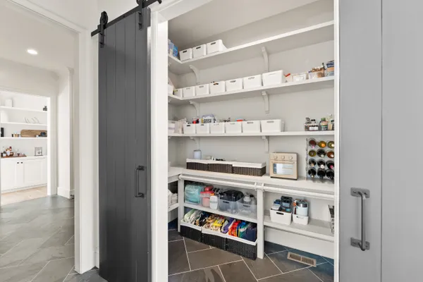 $2,550,000 | 8621 McHenry Street, Vienna, VA 22180