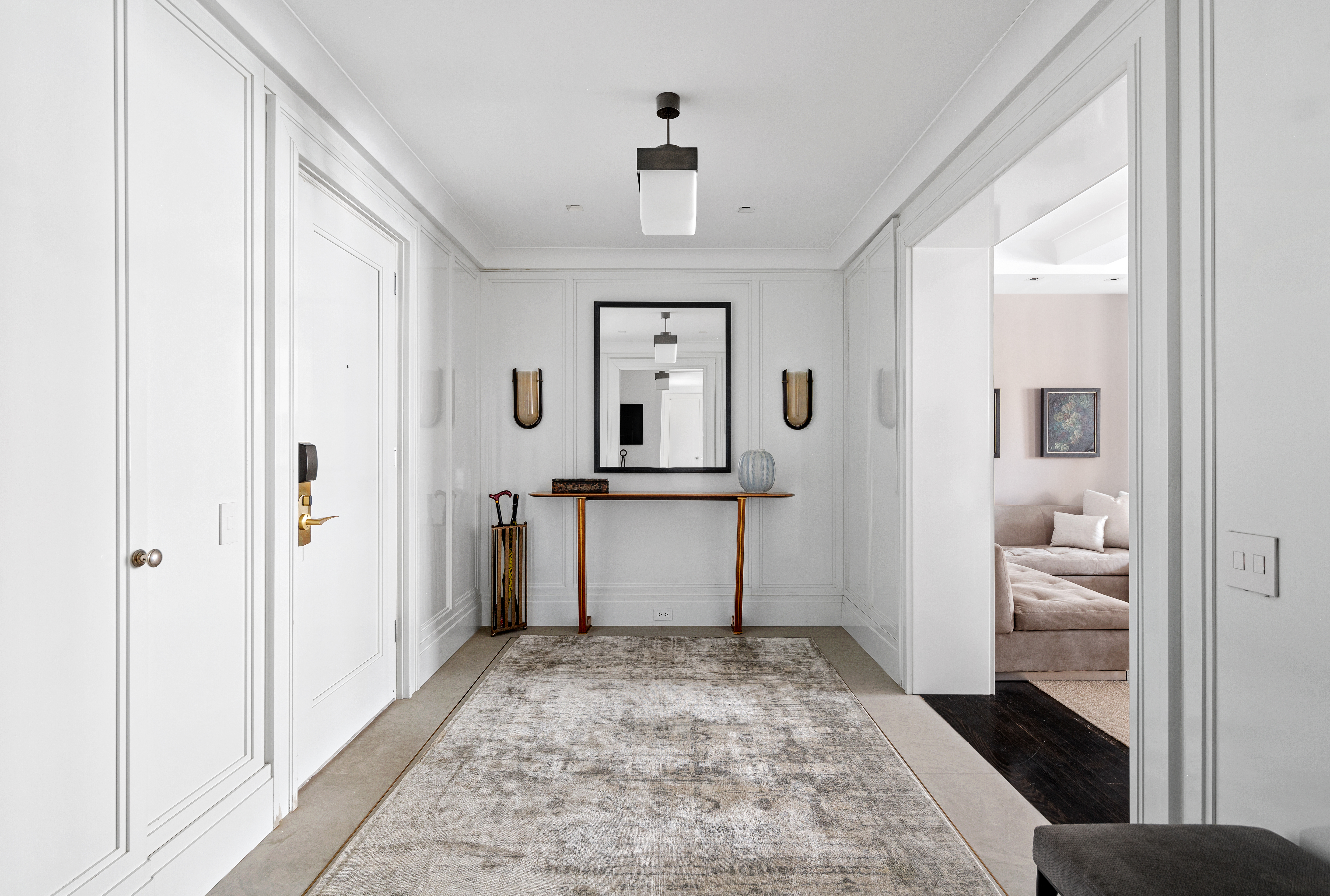 575 Park Avenue, Unit 902 Manhattan, NY 10065 - Photo 6 of 17 Gallery Image 6