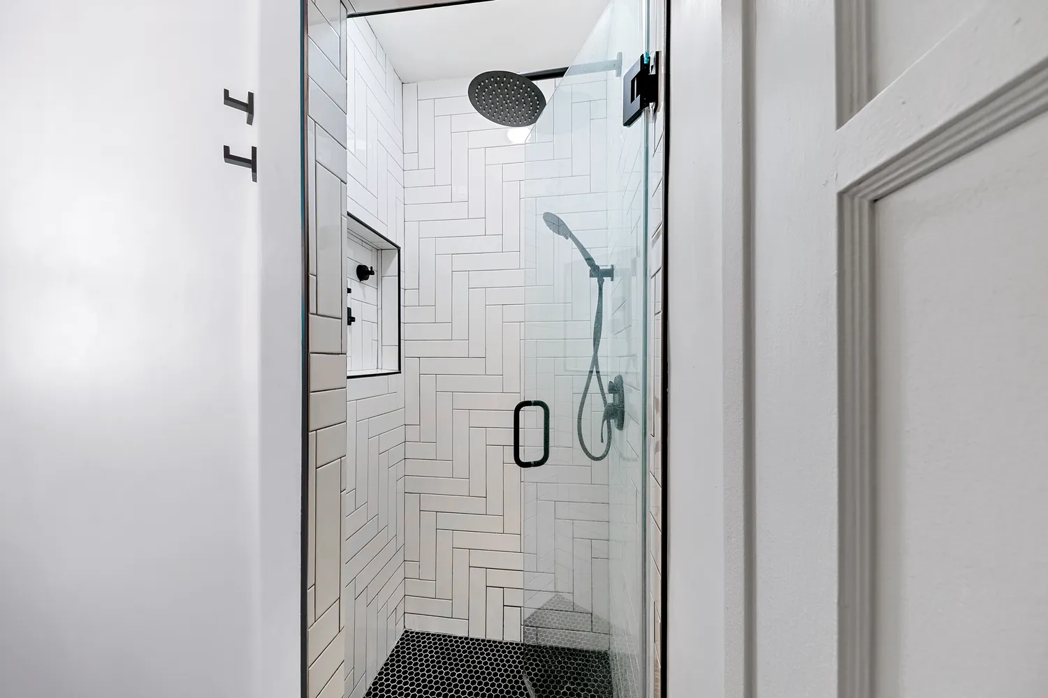 $1,100,000 | 17055 Gresham Street, Northridge, CA 91325