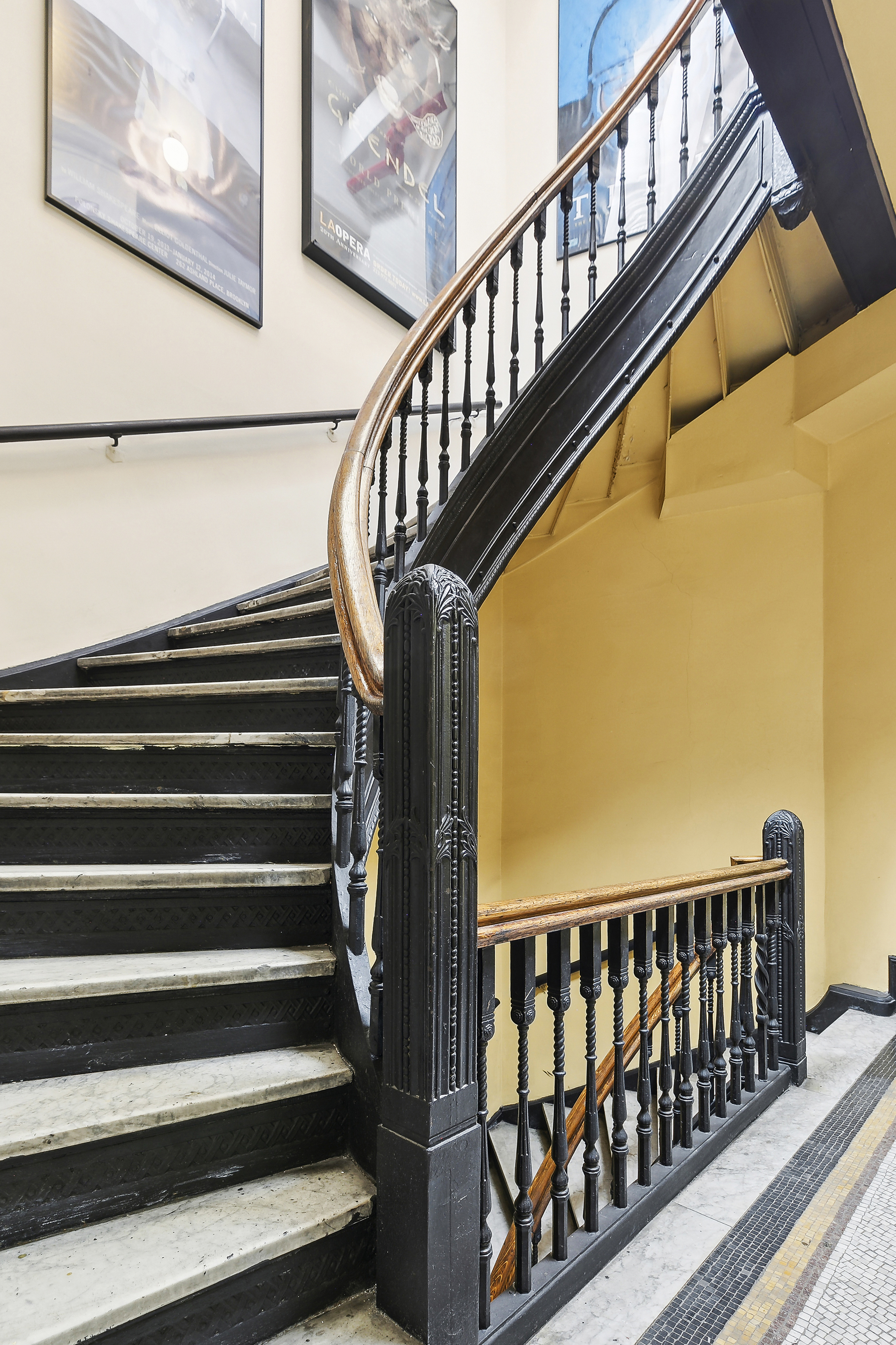 874 Broadway, Unit 907 Manhattan, NY 10003 - Photo 10 of 14 a view of entryway