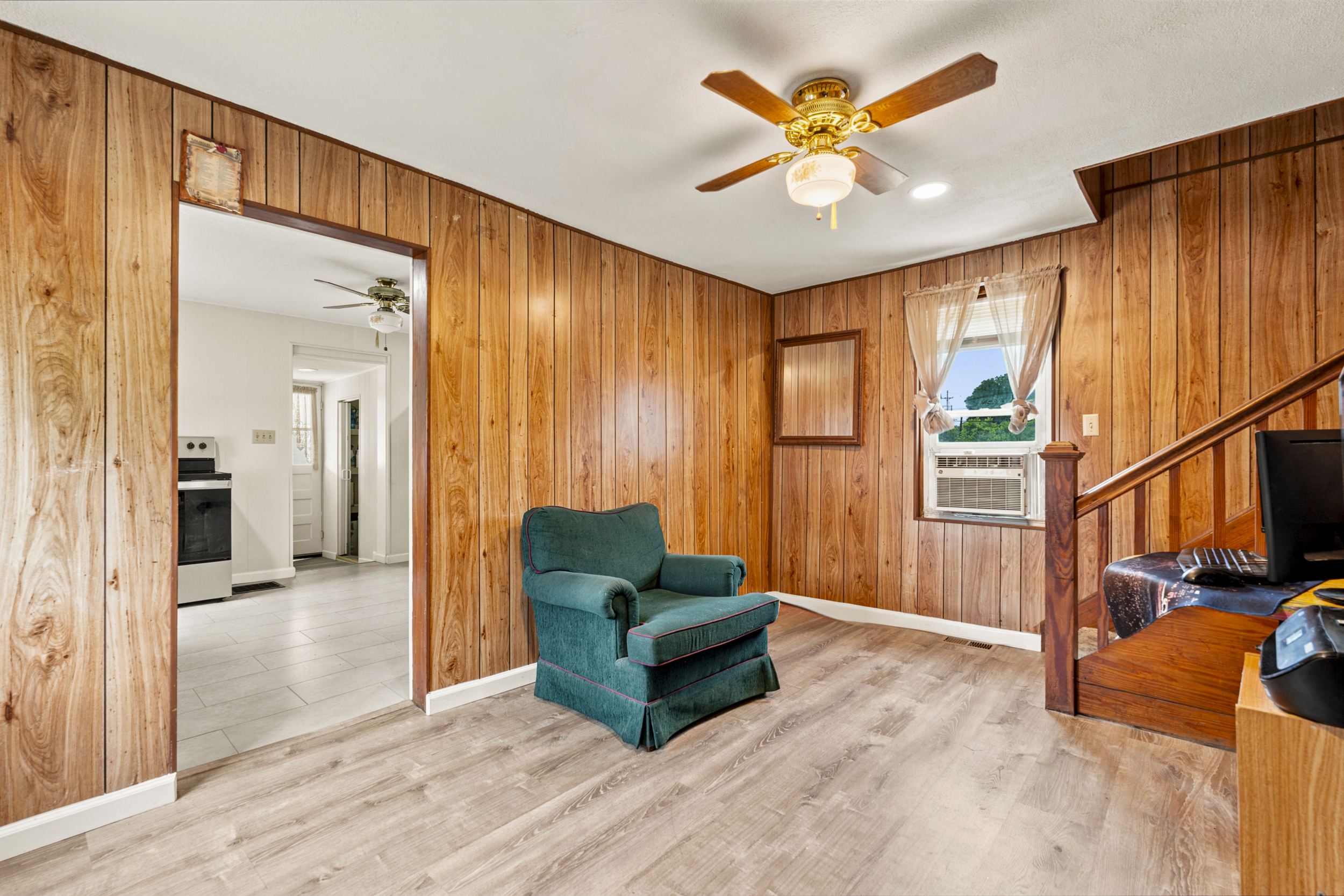 1132 Security Road Hagerstown, MD 21742 - Photo 3 of 33