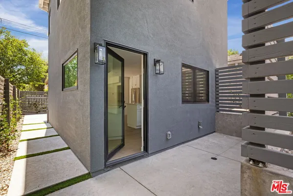 $5,995 | 535 Beloit Avenue, Los Angeles, CA 90049