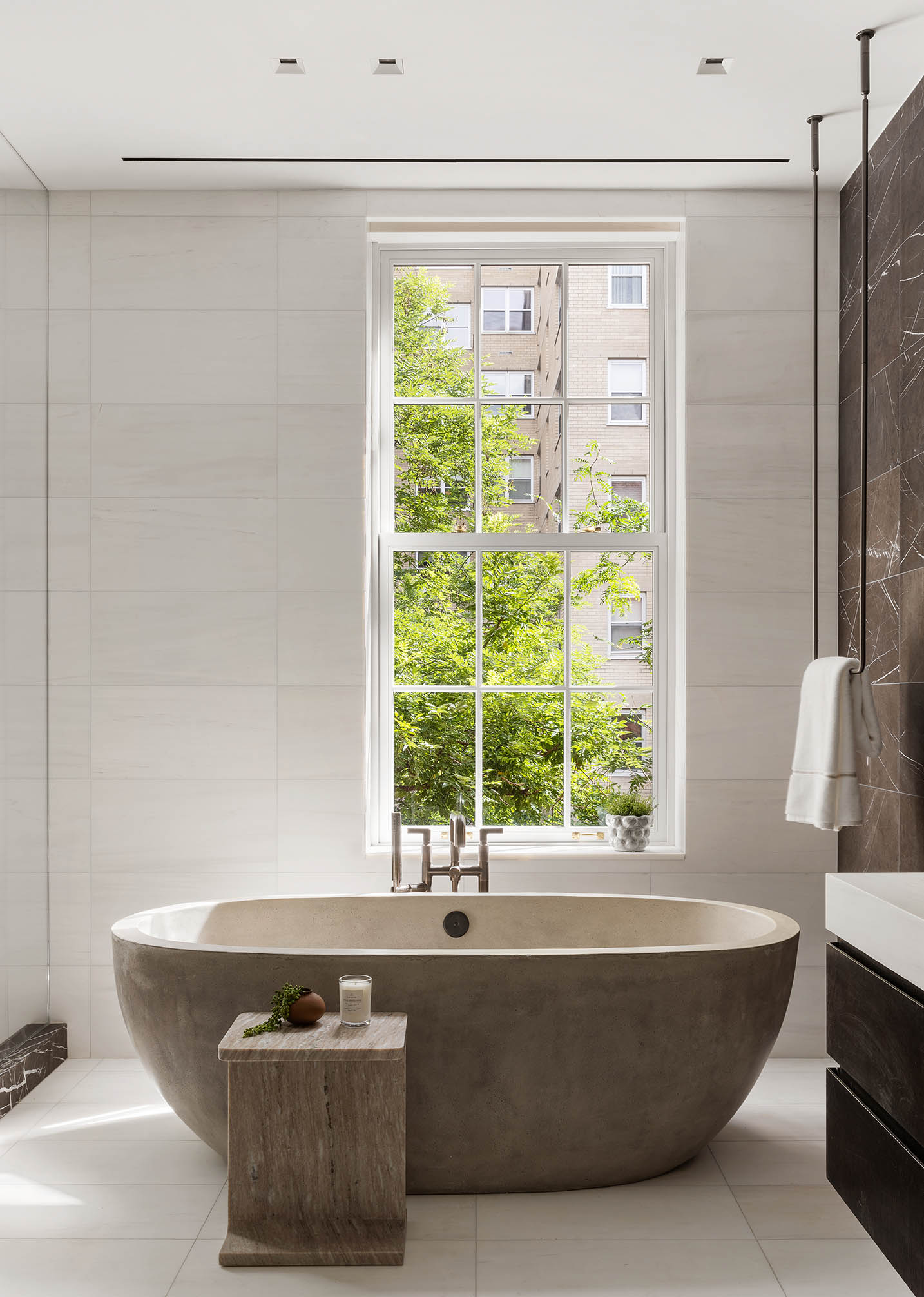 17 East 9th Street Manhattan, NY 10003 - Photo 15 of 32 a view of a bathtub in a bathroom