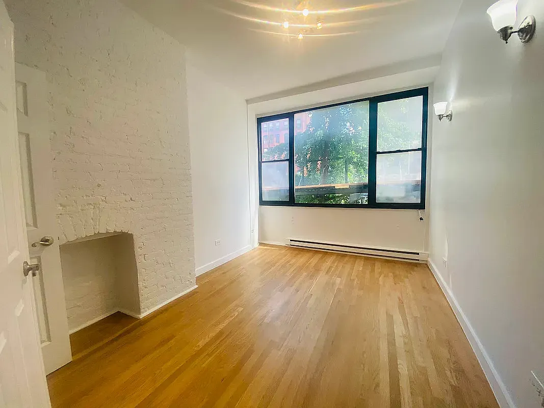 102 West 29th Street, Unit 2 Manhattan, NY 10001 - Photo 5 of 21