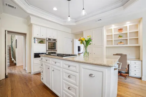 $2,400,000 | 1403 Prestwood Place, Austin, TX 78746