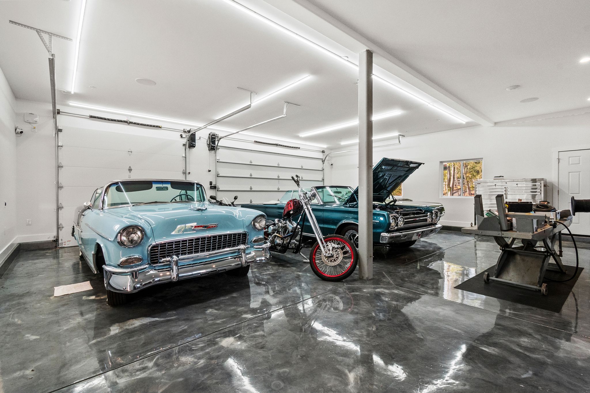 Dove Hollow Road Encinitas, CA 92024 - Photo 15 of 16 a car is parked in a garage