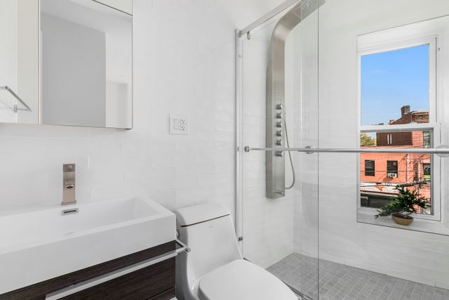 $2,295,000 | 364 Columbia Street | Red Hook