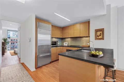 $1,650,000 | 310 West 52nd Street, Unit 5F | Hell's Kitchen