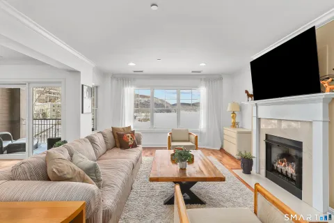 $750,000 | 16 Hayestown Road, Unit D303, Danbury, CT 06811