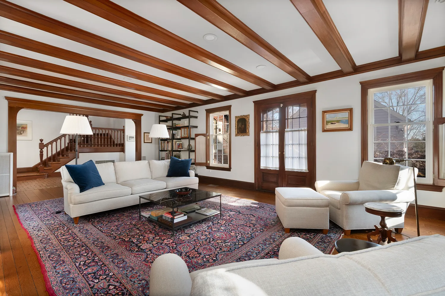 $2,195,000 | 82 Freeman Parkway, Providence, RI 02906