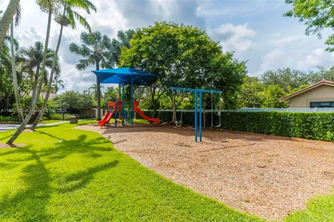 $1,100,000 | 10777 Charleston Place, Cooper City, FL 33026