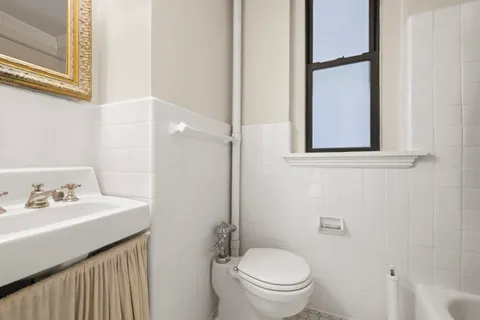 $550,000 | 33 Riverside Drive, Unit 2FA | Upper West Side