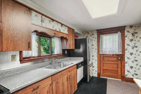 $450,000 | Pennsylvania Avenue, Pittsburgh, PA 15233