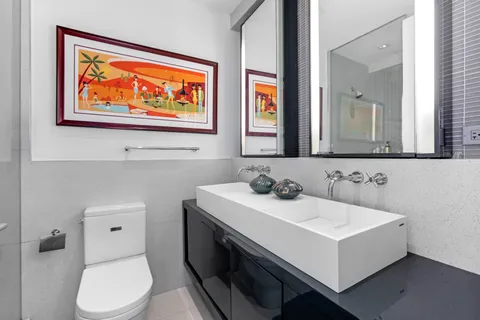 $2,295,000 | 300 East 23rd Street, Unit PHA | Gramercy