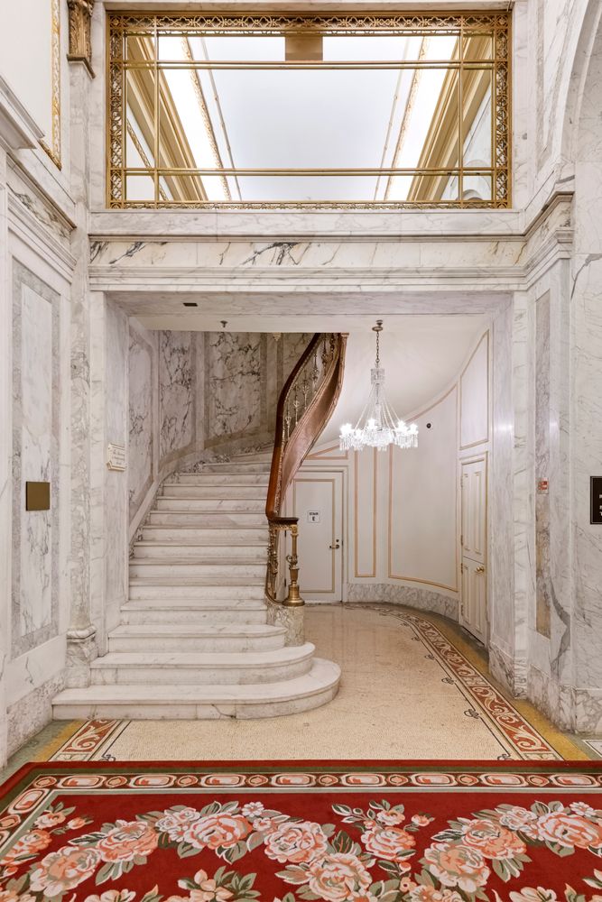 1 Central Park South, Unit 1801/03 Manhattan, NY 10019 - Photo 19 of 27 Gallery Image 19