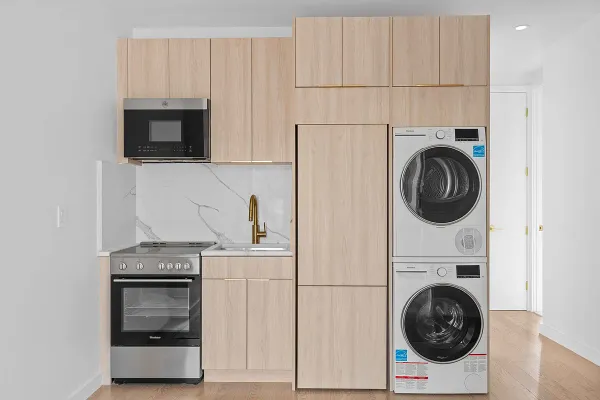 $5,995 | 216 Flatbush Avenue, Unit 2 | Park Slope