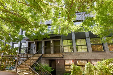 $1,095,000 | 40 Huntington Street, Unit 2C | Red Hook