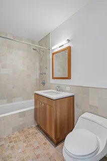 $1,895,000 | 10 West End Avenue, Unit 8K | Upper West Side