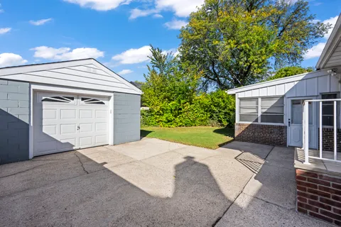 $669,000 | 522 Stewart Avenue | South New York