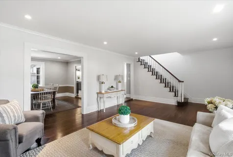 $1,899,000 | 89 Poplar Street, Garden City, NY 11530