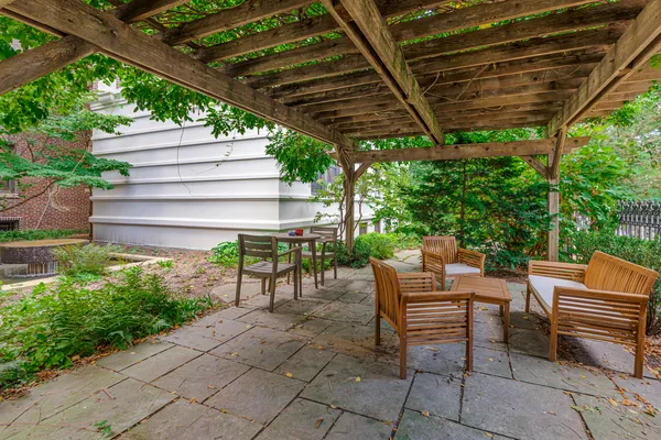 $3,200 | 305 8th Avenue, Unit B8 | Park Slope