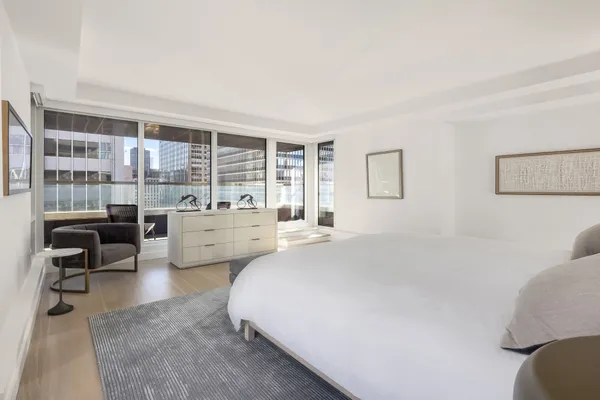 $30,000 | 135 West 52nd Street, Unit 40A | Midtown Central