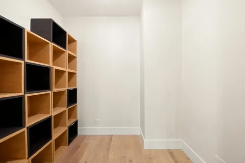 $1,995,000 | 70 East 10th Street, Unit 4V | Greenwich Village