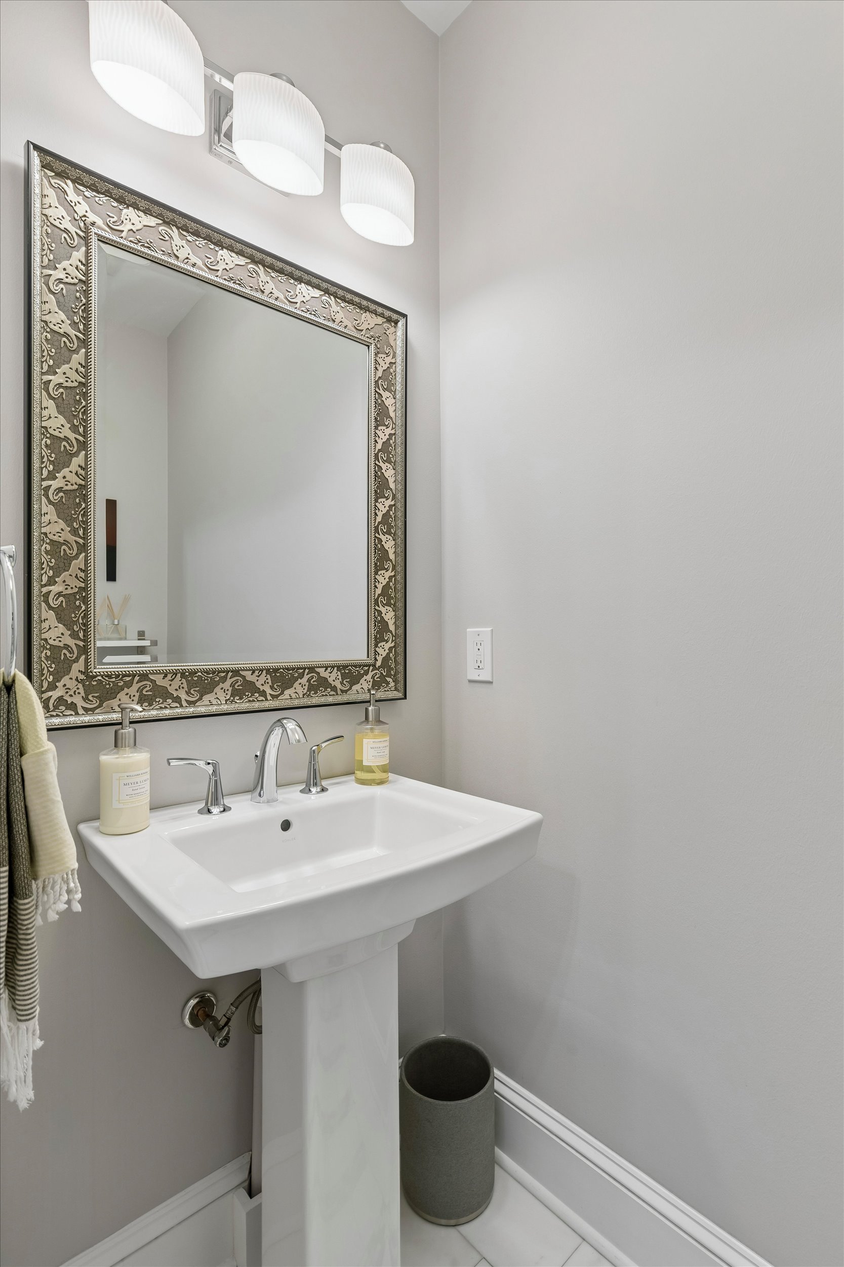 216 Wendover Street Philadelphia, PA 19128 - Photo 16 of 35