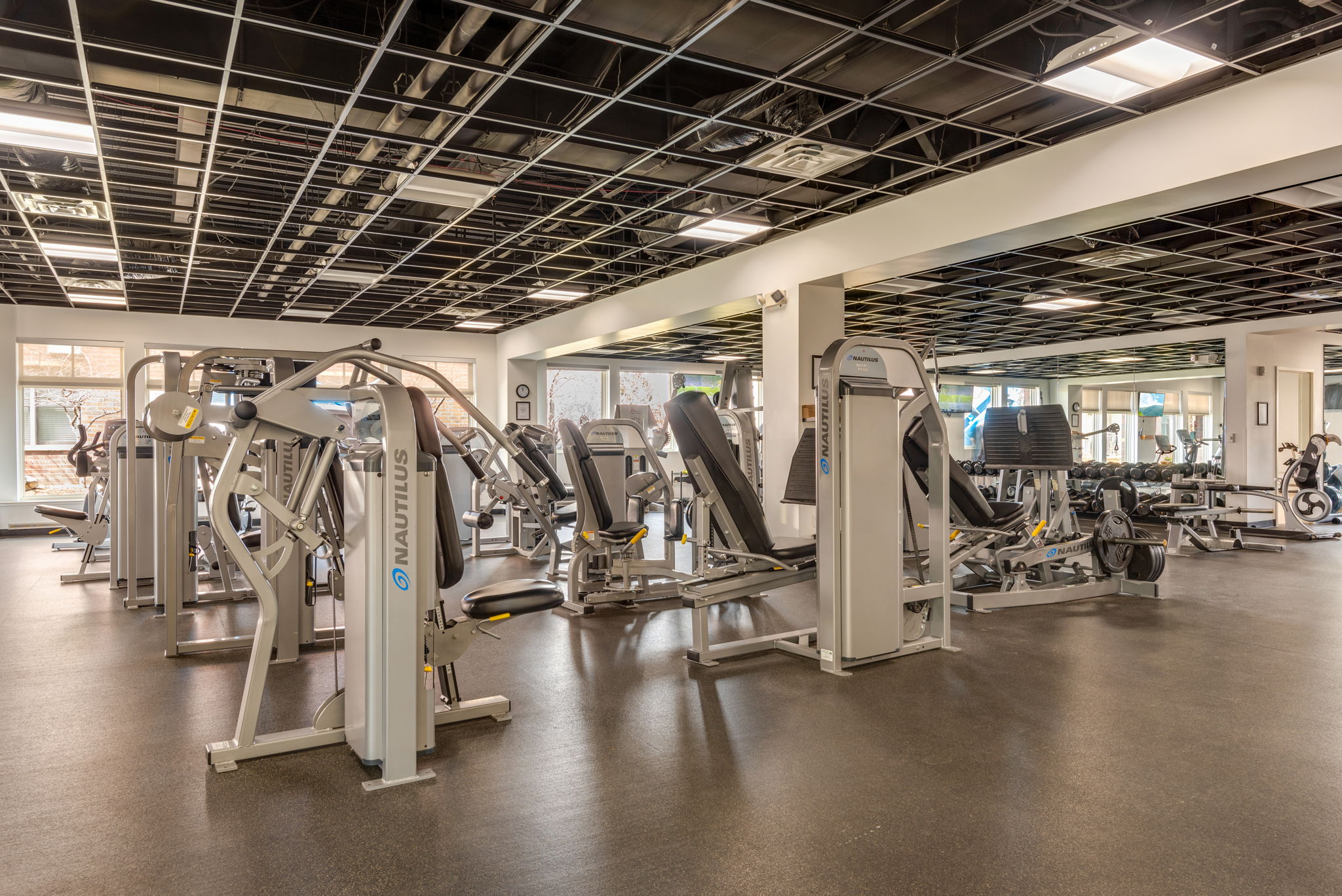 3401 Arapahoe Avenue, Unit Undisclosed Boulder, CO 80303 - Photo 20 of 28 a view of a room with gym equipment