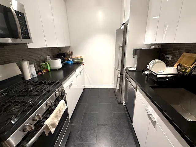 $4,100 | 75 West End Avenue, Unit C15E | Upper West Side