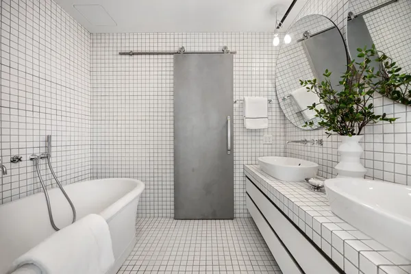 $9,800,000 | 15 East 70th Street, Unit PHB | Lenox Hill